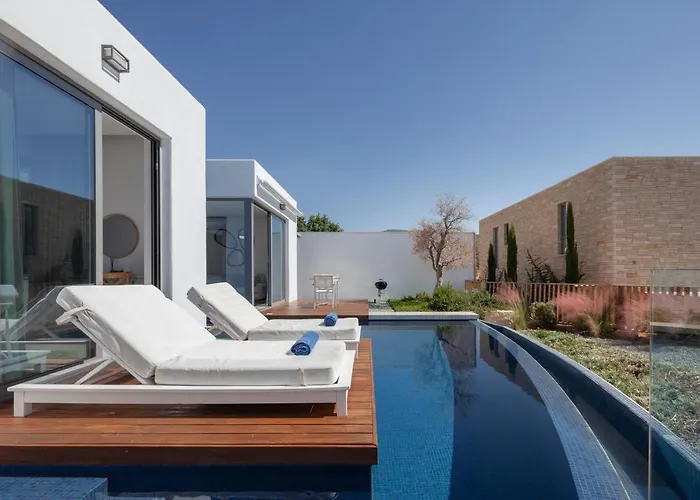 Vila White Pearl Paphos