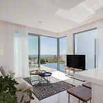 White Pearl Villa *